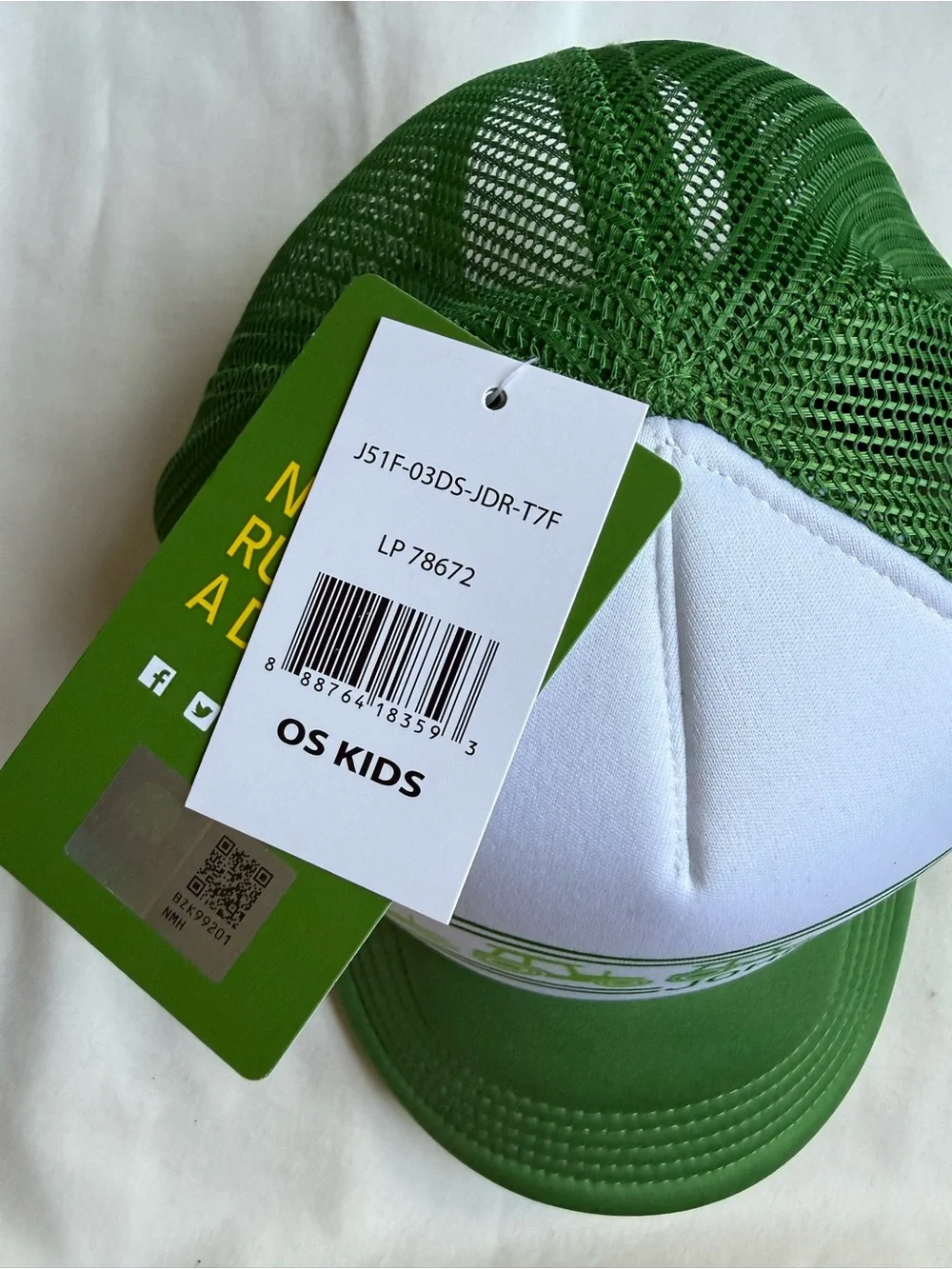 NWT John Deere Kids Green Trucker Hat - Green & White
